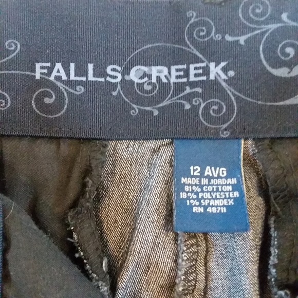 💥4/$15💥Falls Creek Jeans - Picture 2 of 2